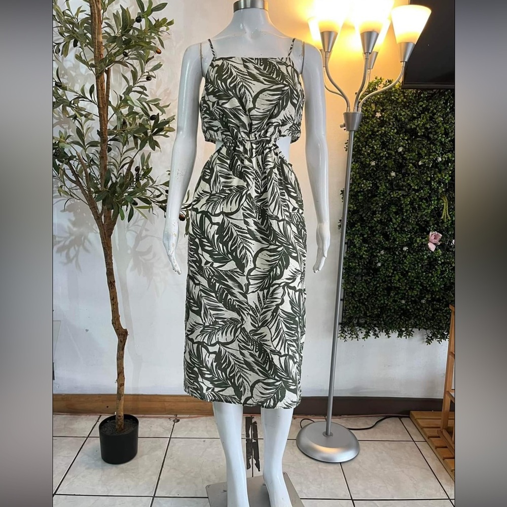 Summer Green Leaf Print Midi Dress with cut outs for a smaller waist illusion.